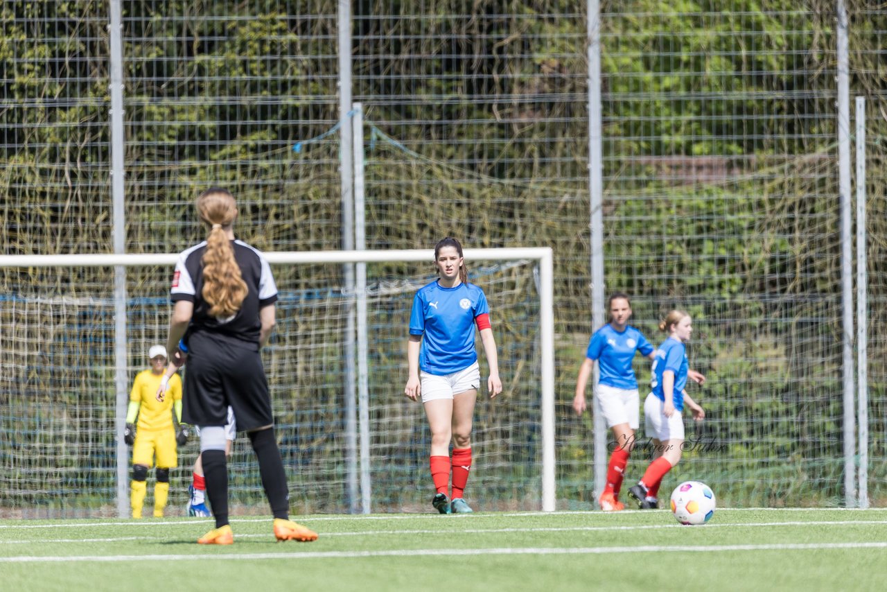 Bild 91 - wBJ SH-Pokalfinale  Holstein-Kiel - SV Viktoria : Ergebnis: 1:0